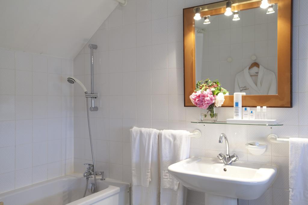 Pleumartin Logis Hotel Saint-Roch חדר תמונה