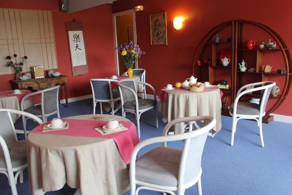 Pleumartin Logis Hotel Saint-Roch מראה חיצוני תמונה