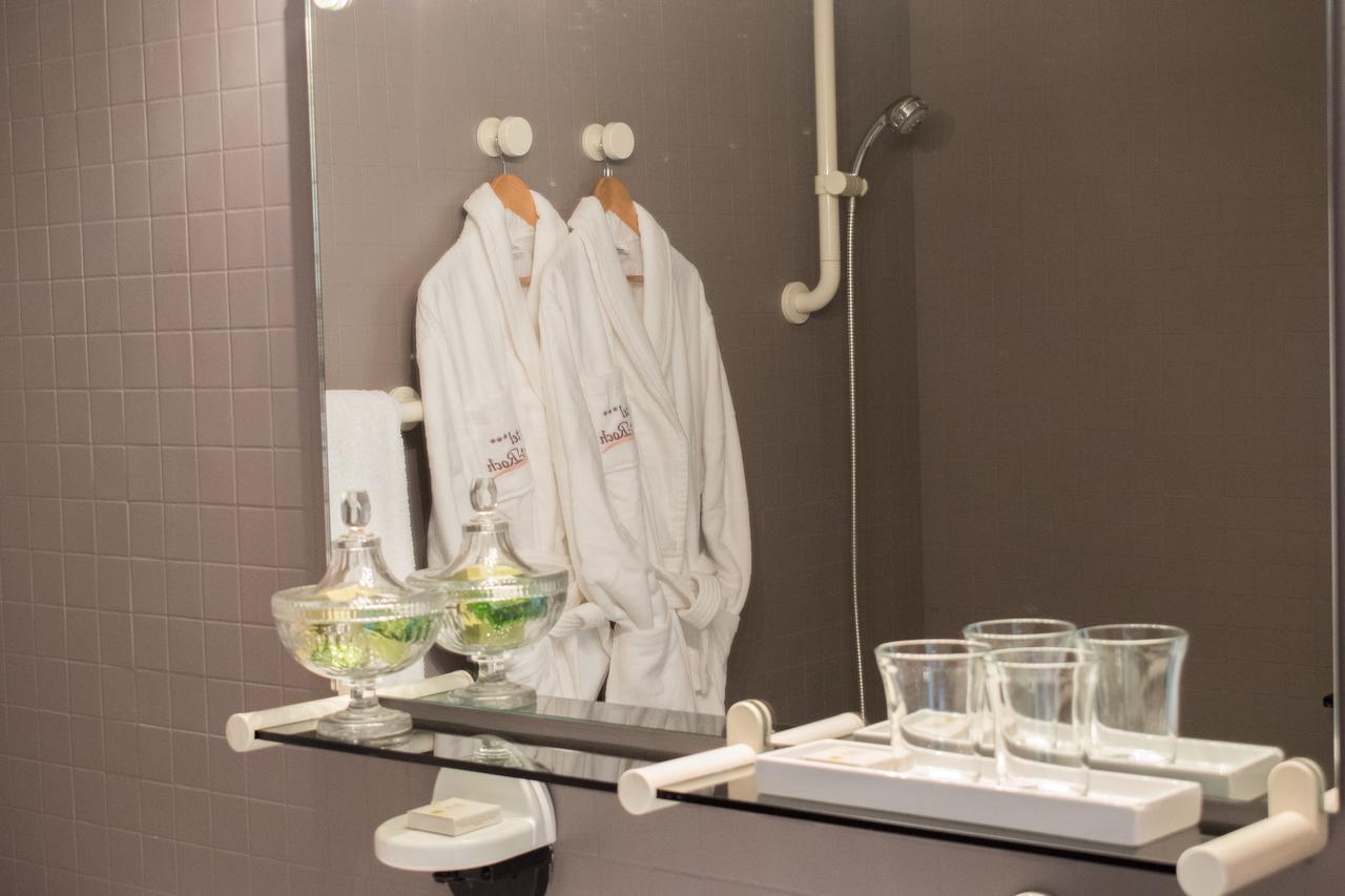 Pleumartin Logis Hotel Saint-Roch מראה חיצוני תמונה