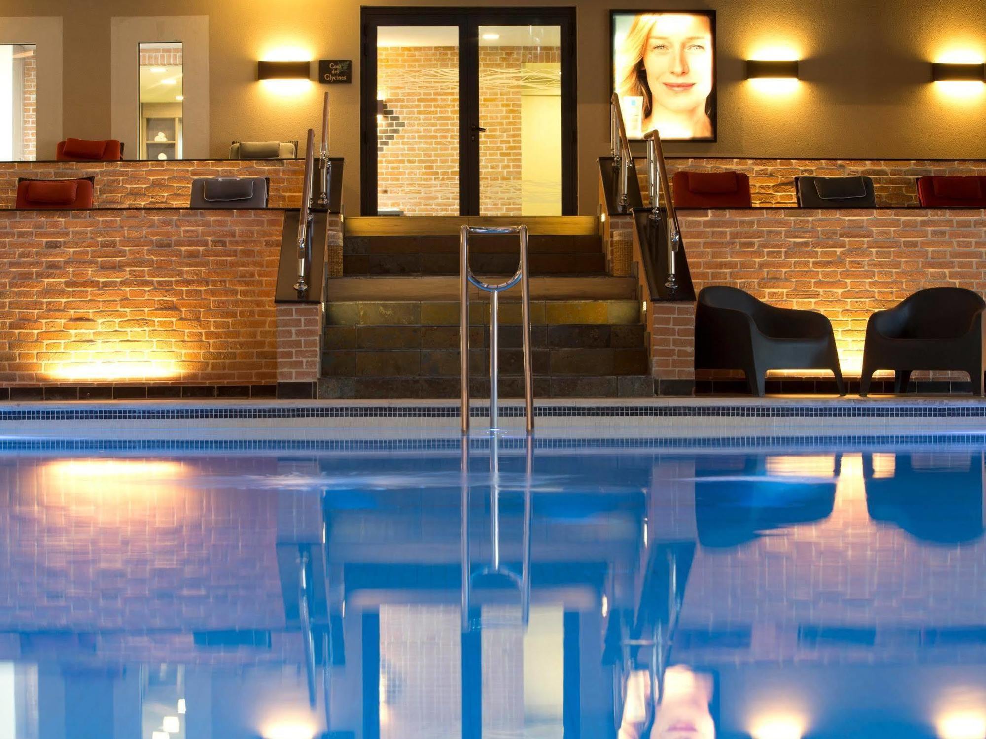 Pleumartin Logis Hotel Saint-Roch מראה חיצוני תמונה
